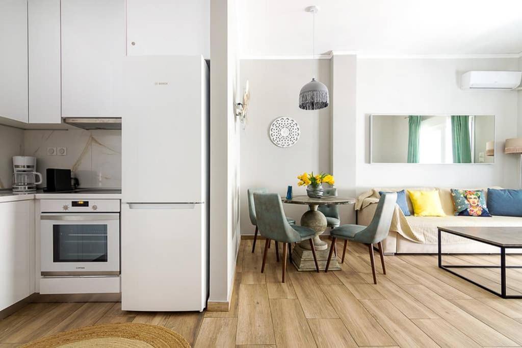 Bright Apartment For 6 Ppl In Atene Esterno foto